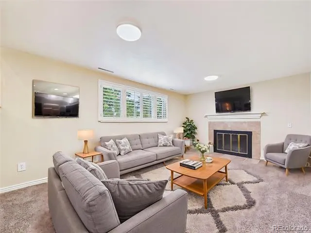 1509 Lyle Drive Colorado Springs, CO 80915