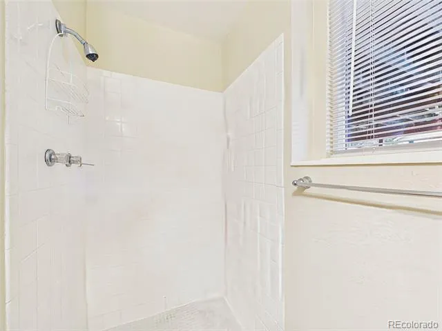1509 Lyle Drive Colorado Springs, CO 80915