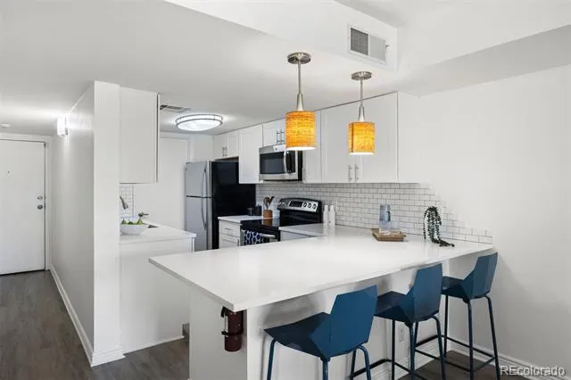 5955 E 10th Avenue #104 Denver, CO 80220