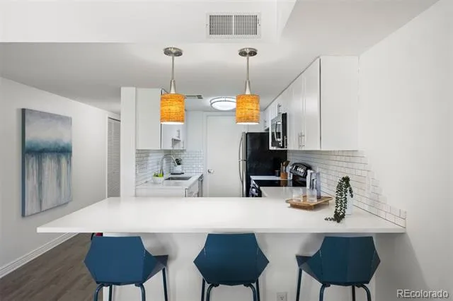 5955 E 10th Avenue #104 Denver, CO 80220