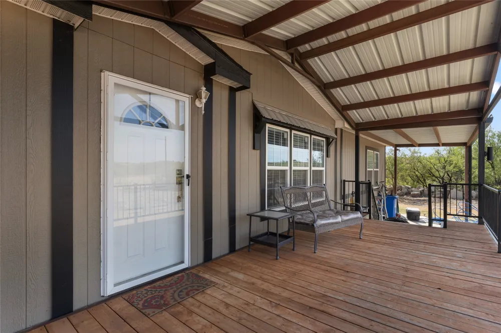 606 W Moonshine Road Seymour, TX 76380