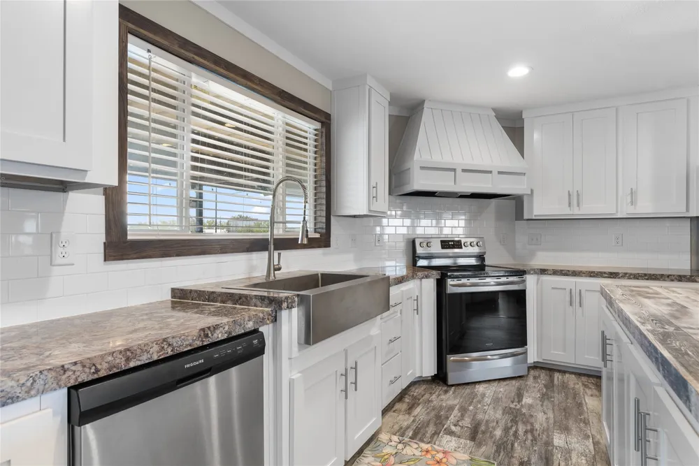 606 W Moonshine Road Seymour, TX 76380