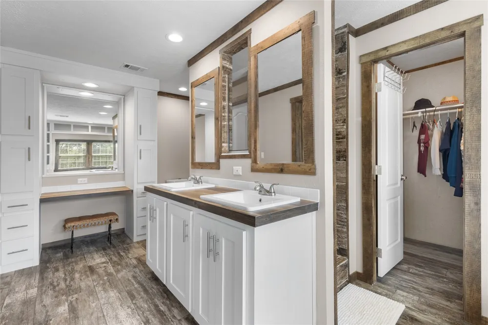606 W Moonshine Road Seymour, TX 76380