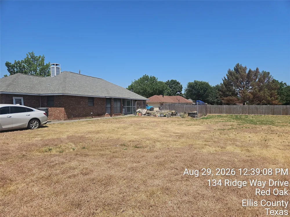 134 Ridgeway Drive Red Oak, TX 75154