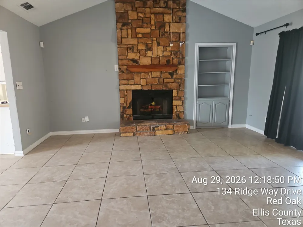 134 Ridgeway Drive Red Oak, TX 75154