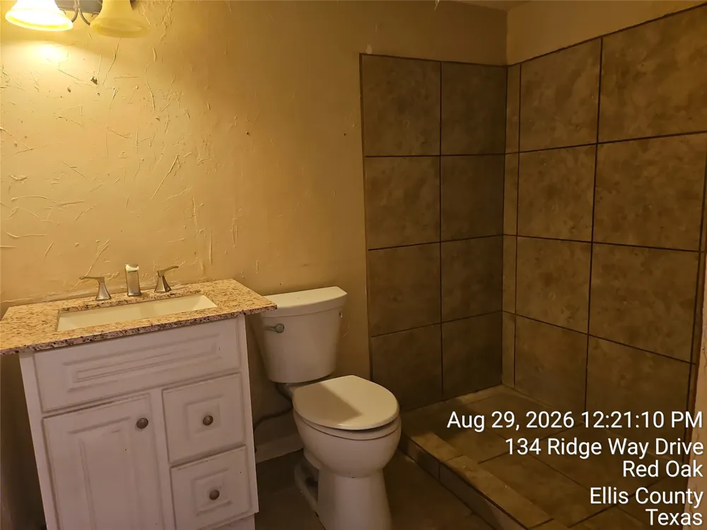 134 Ridgeway Drive Red Oak, TX 75154