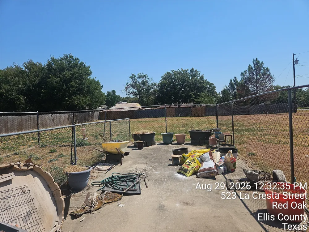 134 Ridgeway Drive Red Oak, TX 75154