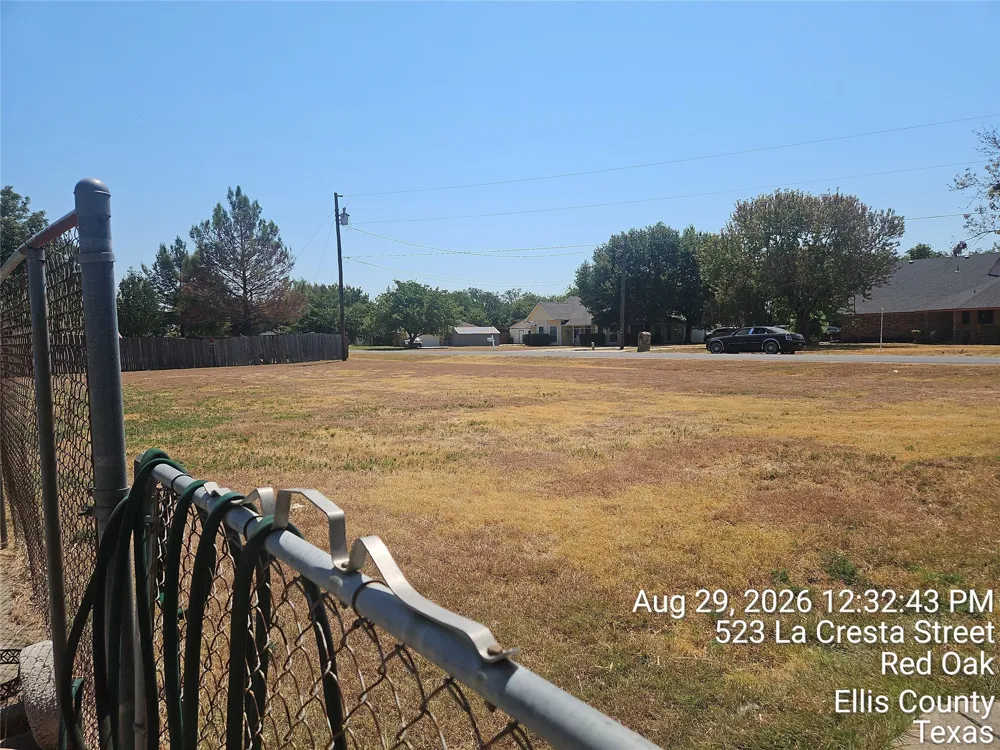 134 Ridgeway Drive Red Oak, TX 75154
