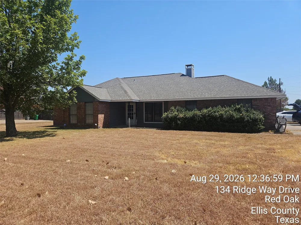 134 Ridgeway Drive Red Oak, TX 75154