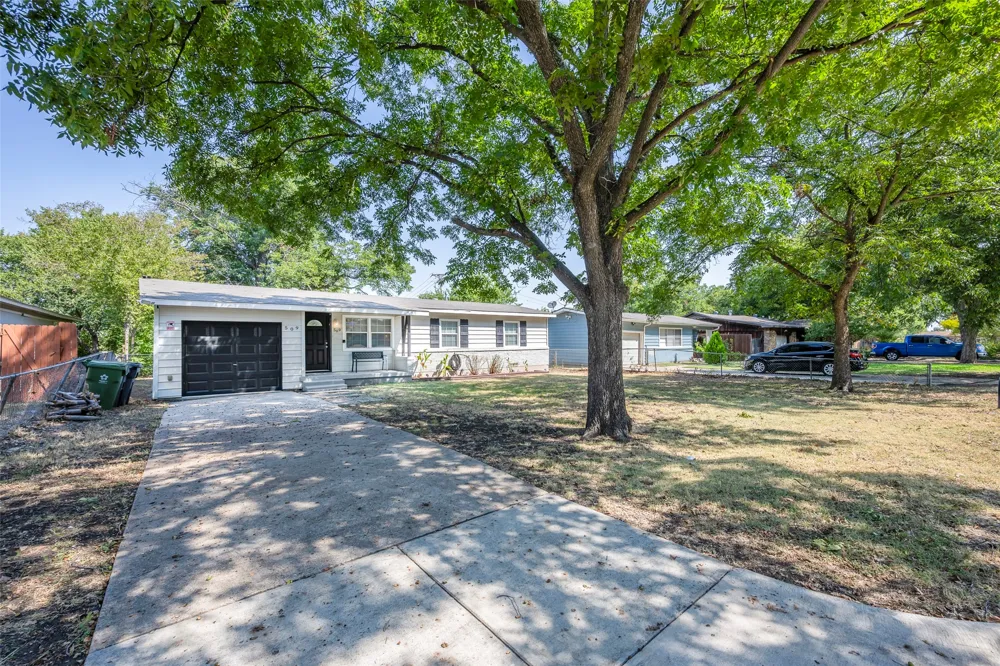 509 Circle Drive Arlington, TX 76010