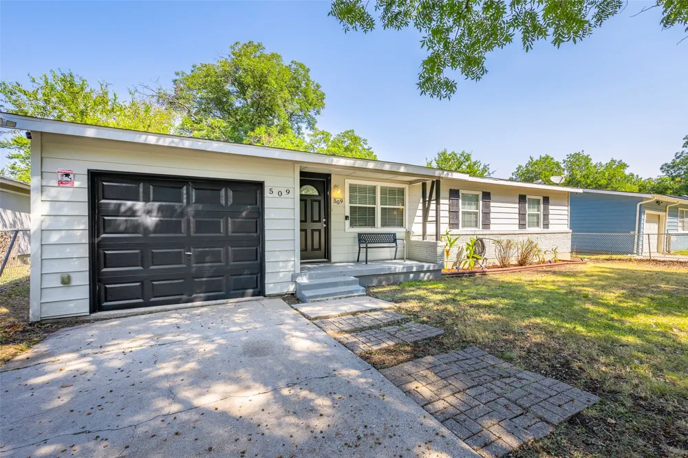 509 Circle Drive Arlington, TX 76010
