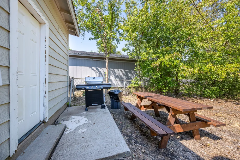 509 Circle Drive Arlington, TX 76010