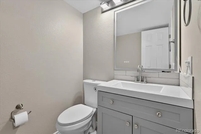 3708 S Ensenada Street Aurora, CO 80013