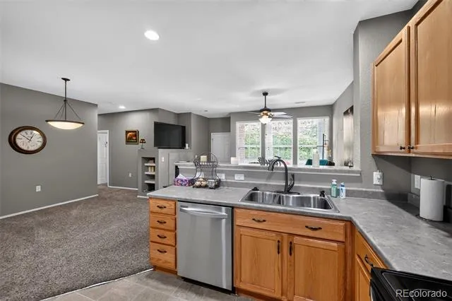 6714 S Winnipeg Circle #104 Aurora, CO 80016