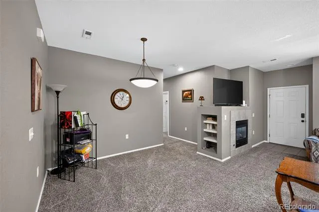 6714 S Winnipeg Circle #104 Aurora, CO 80016