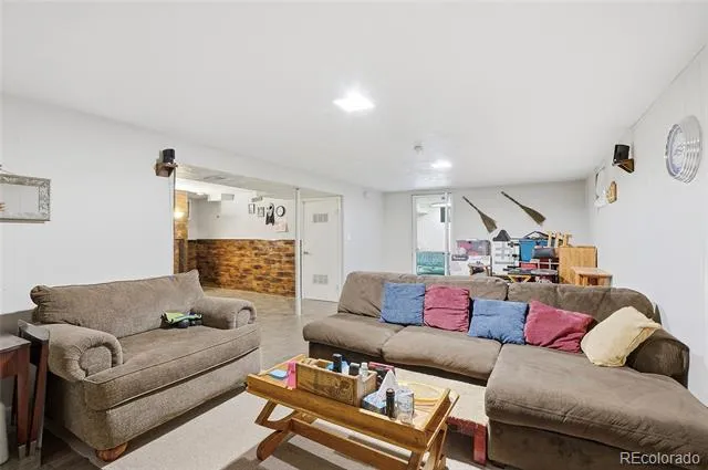 6895 W Bayaud Avenue Denver, CO 80226