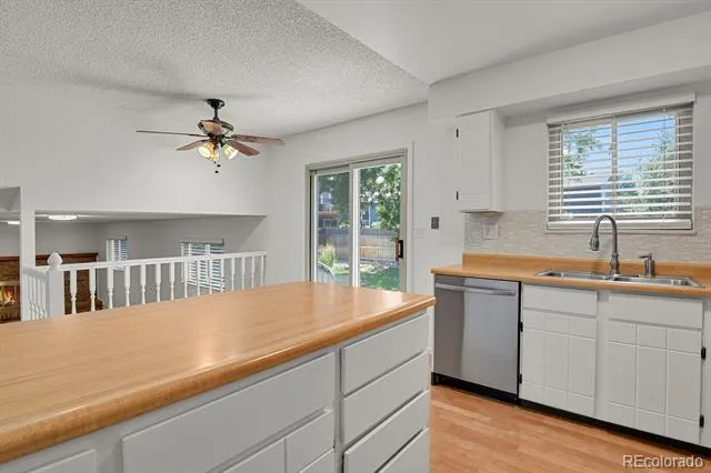 8962 W Temple Place Denver, CO 80123