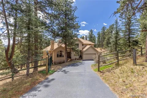 302 Cottonwood Drive