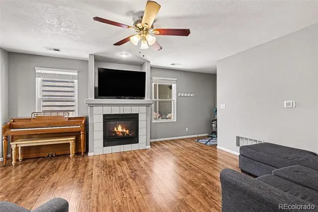 2374 E 110th Place Northglenn, CO 80233