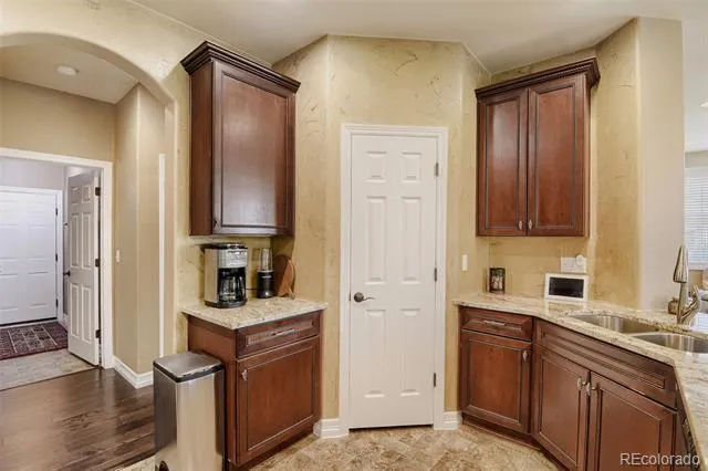 10122 Bluffmont Lane Lone Tree, CO 80124