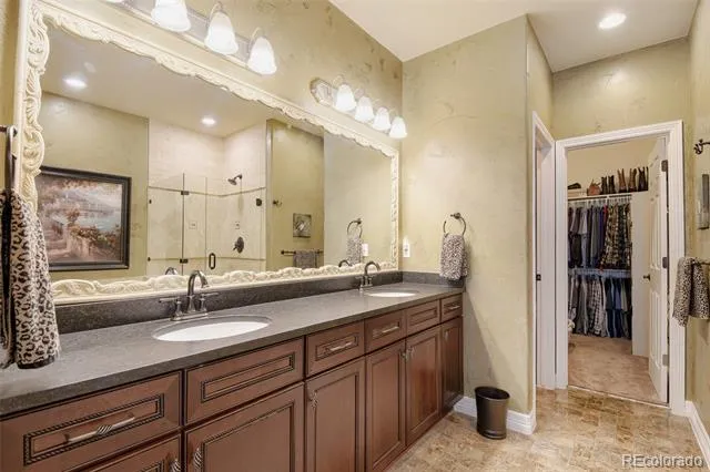 10122 Bluffmont Lane Lone Tree, CO 80124