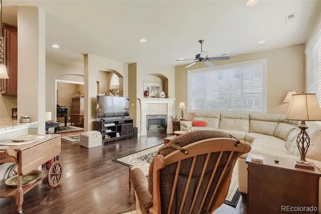 10122 Bluffmont Lane Lone Tree, CO 80124