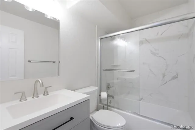3300 S Ingalls Street Denver, CO 80227