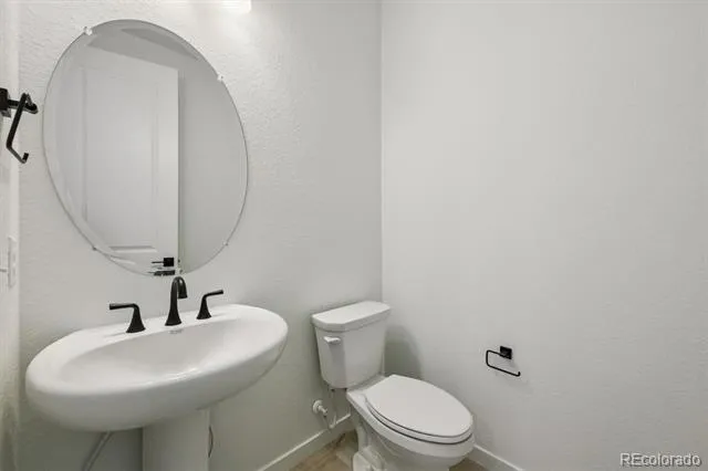 25294 E Warren Place Aurora, CO 80018