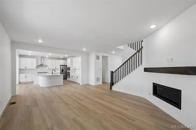 25294 E Warren Place Aurora, CO 80018