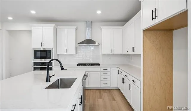 2112 S Irvington Street Aurora, CO 80018