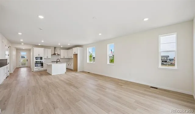 2112 S Irvington Street Aurora, CO 80018