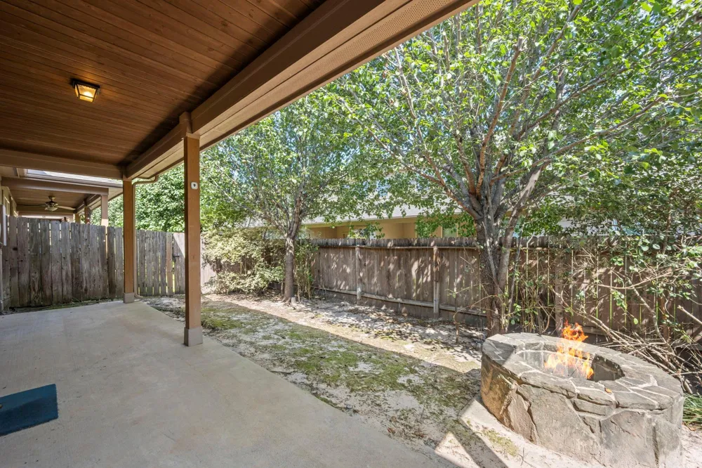 9026 Centennial Drive Conroe, TX 77384