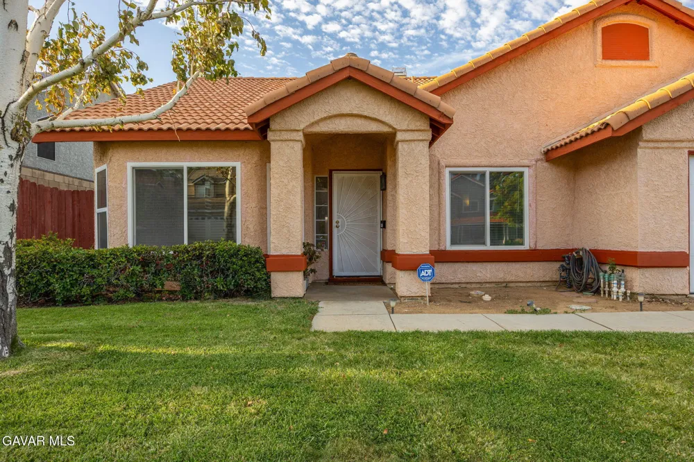 3227 Willowbrook Avenue Palmdale, CA 93551