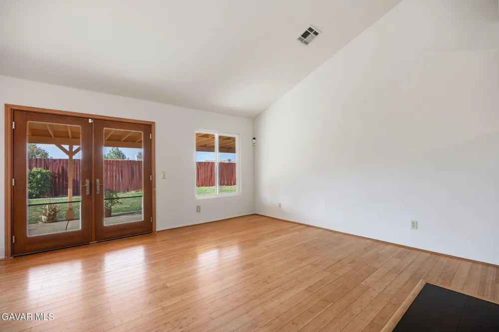 3227 Willowbrook Avenue Palmdale, CA 93551