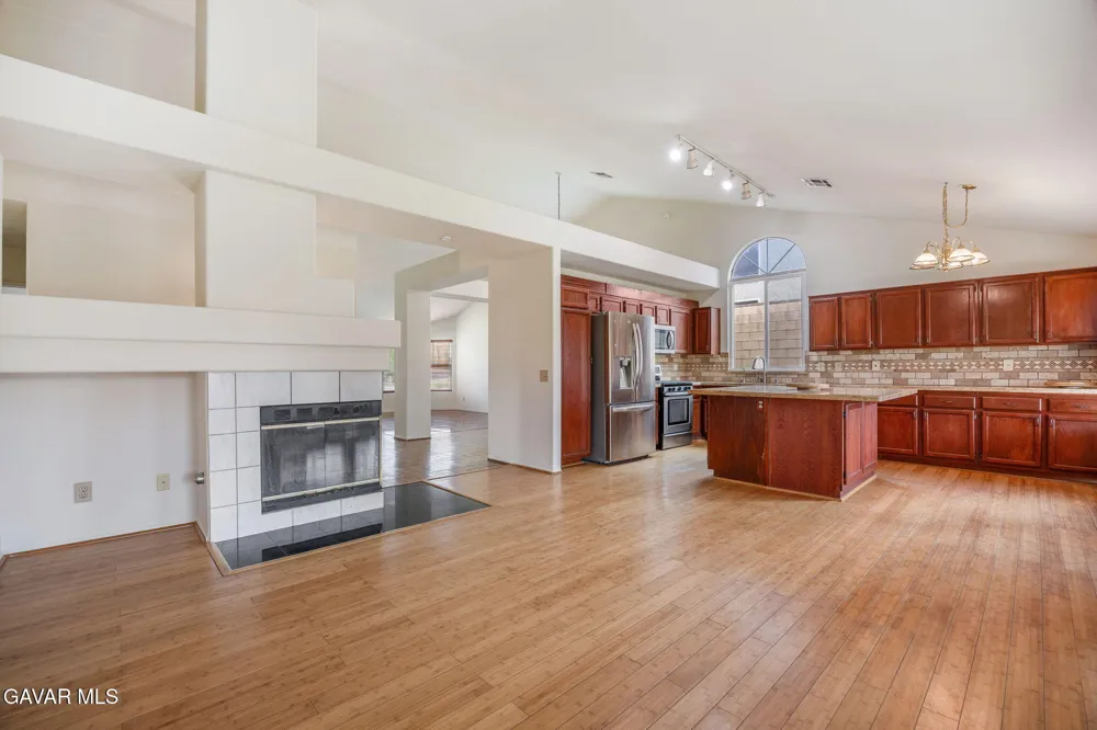 3227 Willowbrook Avenue Palmdale, CA 93551