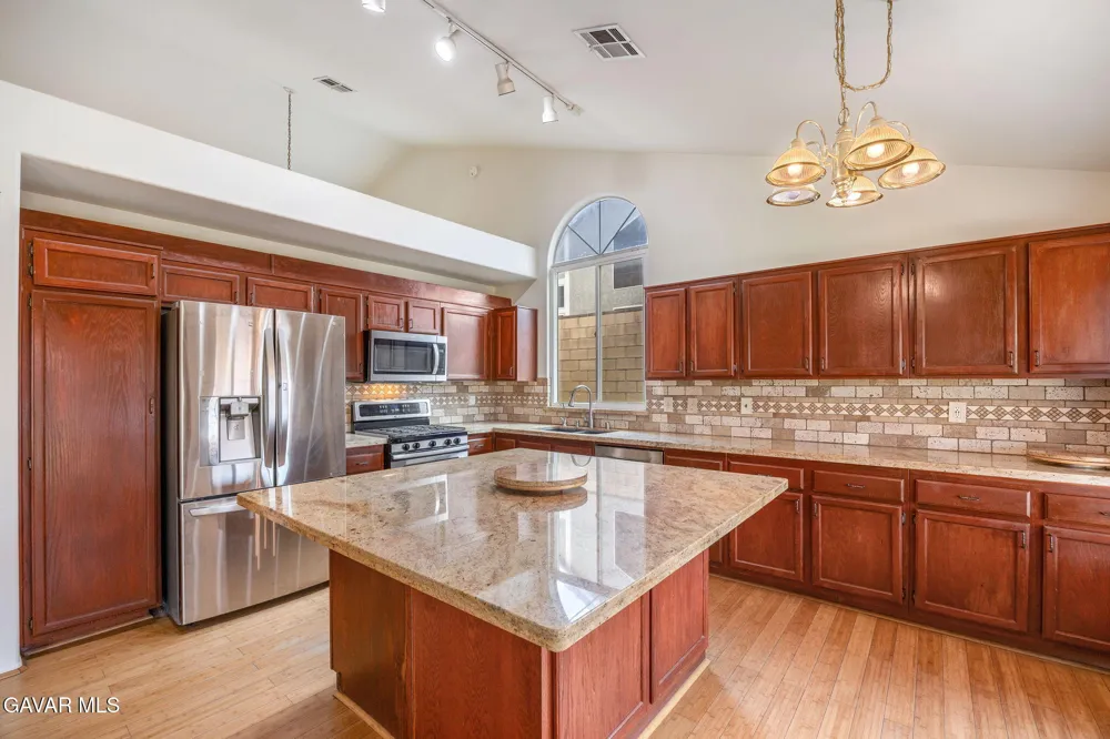 3227 Willowbrook Avenue Palmdale, CA 93551