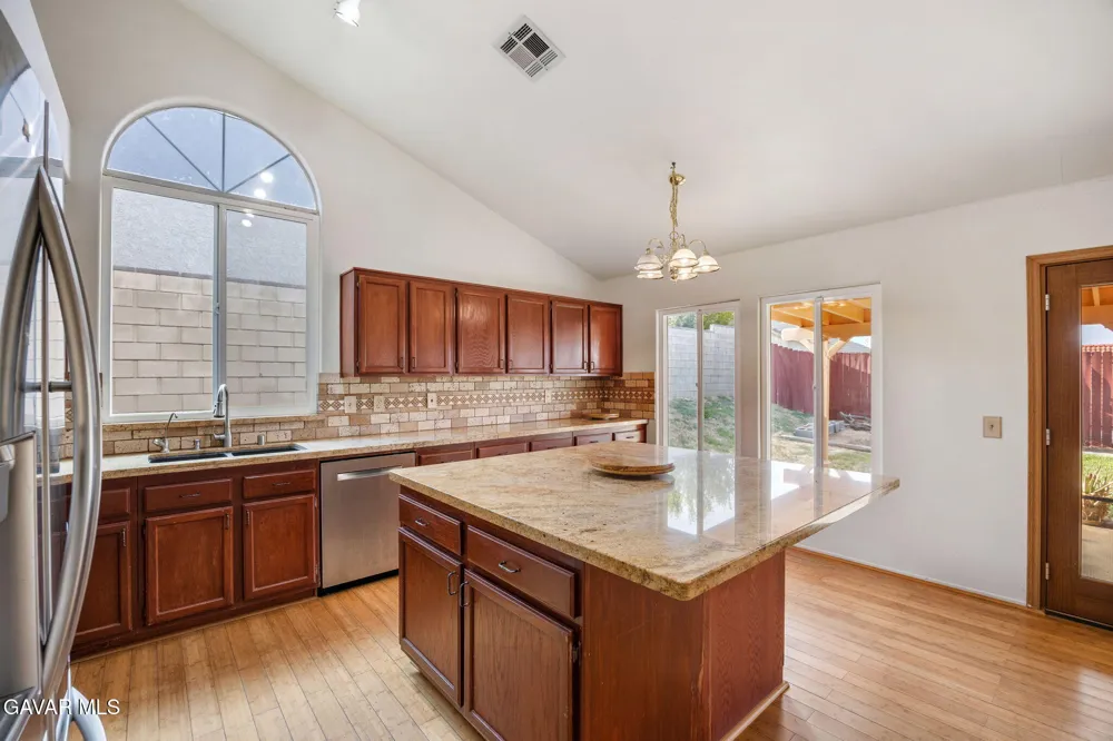 3227 Willowbrook Avenue Palmdale, CA 93551