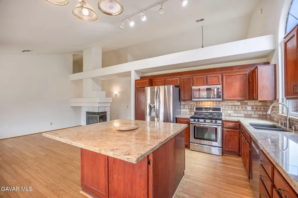 3227 Willowbrook Avenue Palmdale, CA 93551