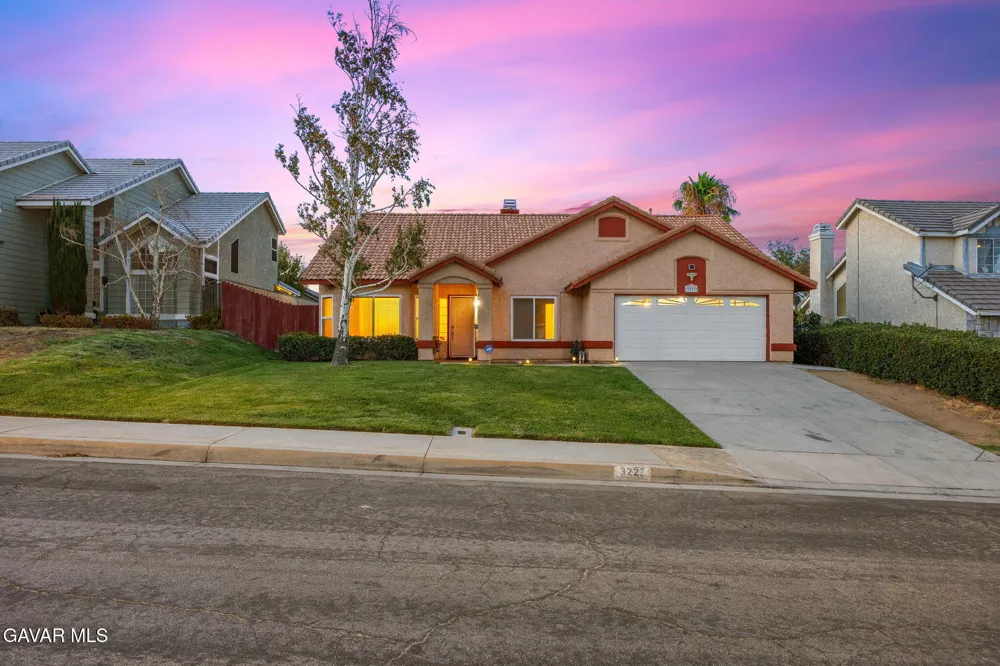 3227 Willowbrook Avenue Palmdale, CA 93551