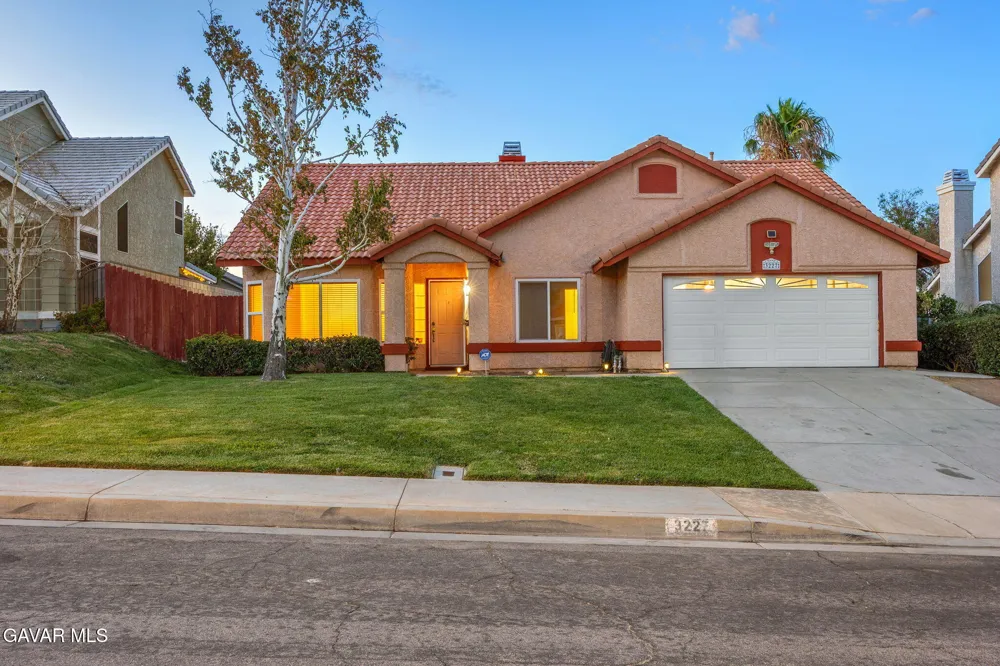 3227 Willowbrook Avenue Palmdale, CA 93551