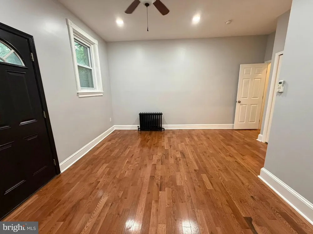 5028 WALNUT STREET #1F Philadelphia, PA 19139