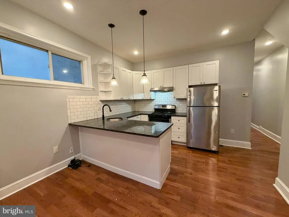 5028 WALNUT STREET #1F Philadelphia, PA 19139