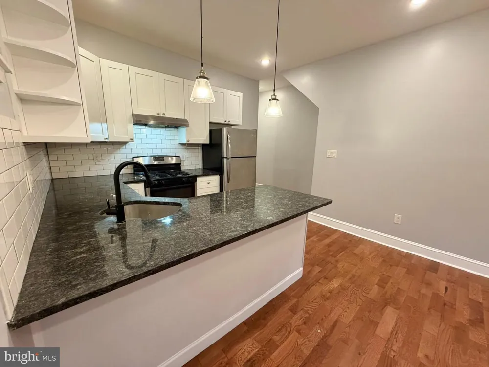 5028 WALNUT STREET #1F Philadelphia, PA 19139