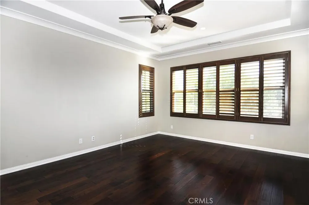 60 Kingsbury Irvine, CA 92620