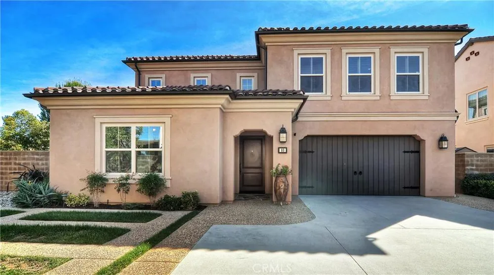 60 Kingsbury Irvine, CA 92620