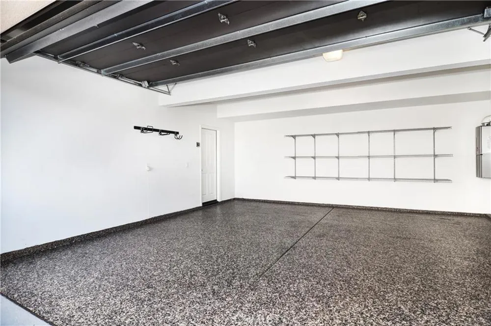 60 Kingsbury Irvine, CA 92620