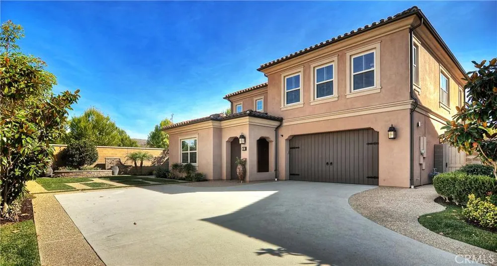 60 Kingsbury Irvine, CA 92620