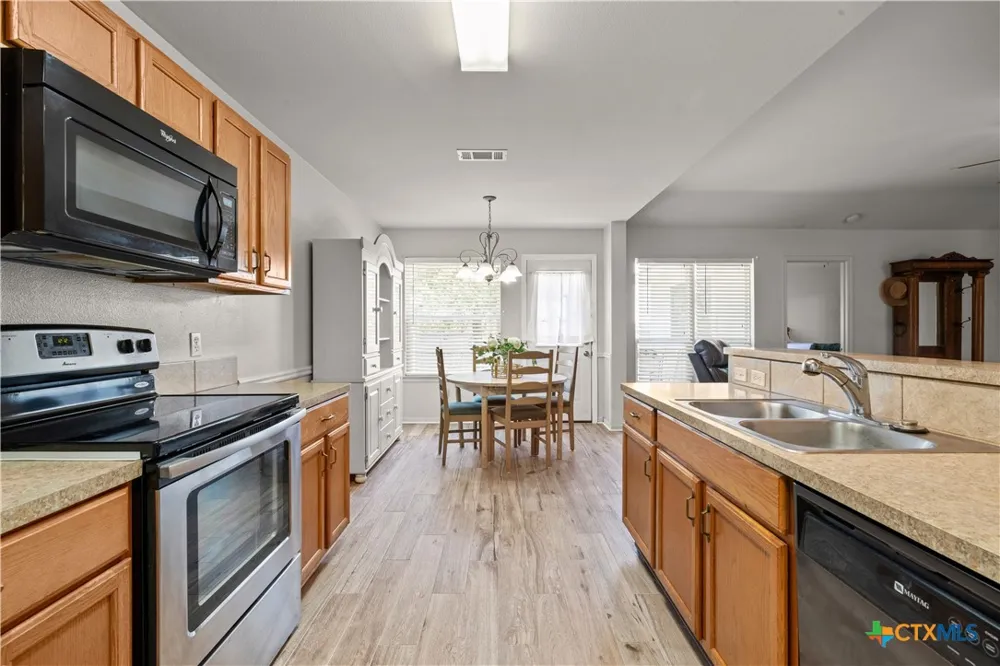 2920 Bellmont Temple, TX 76504