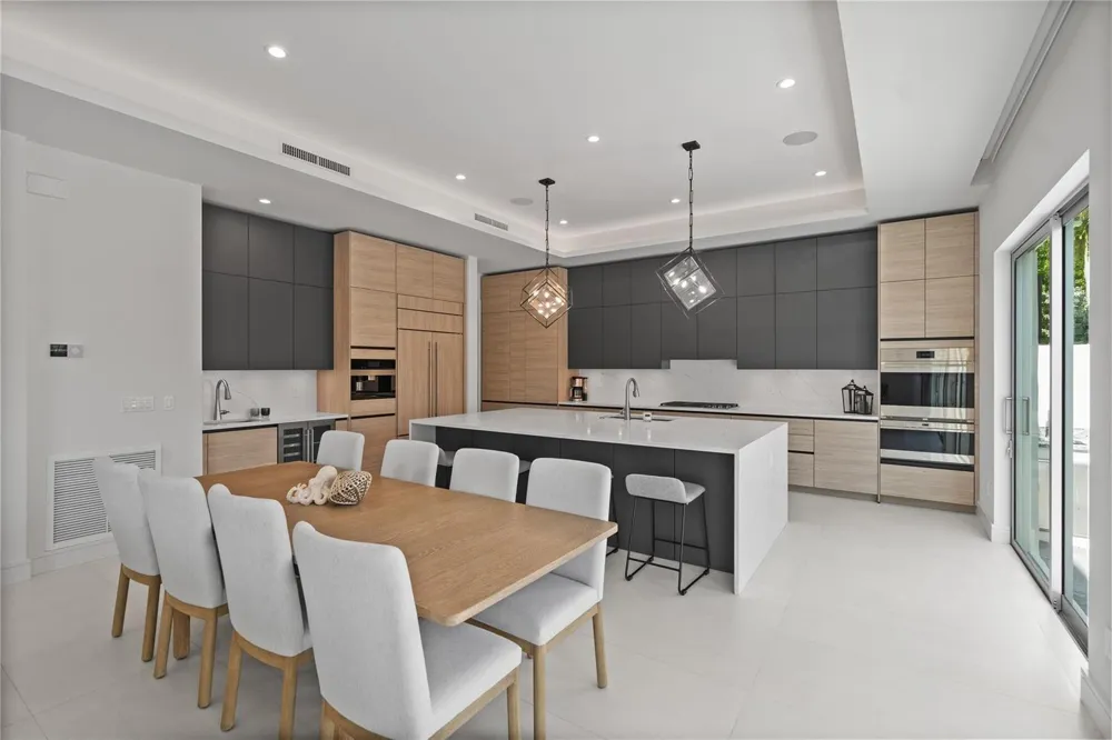 221 Shore Court Lauderdale By The Sea, FL 33308