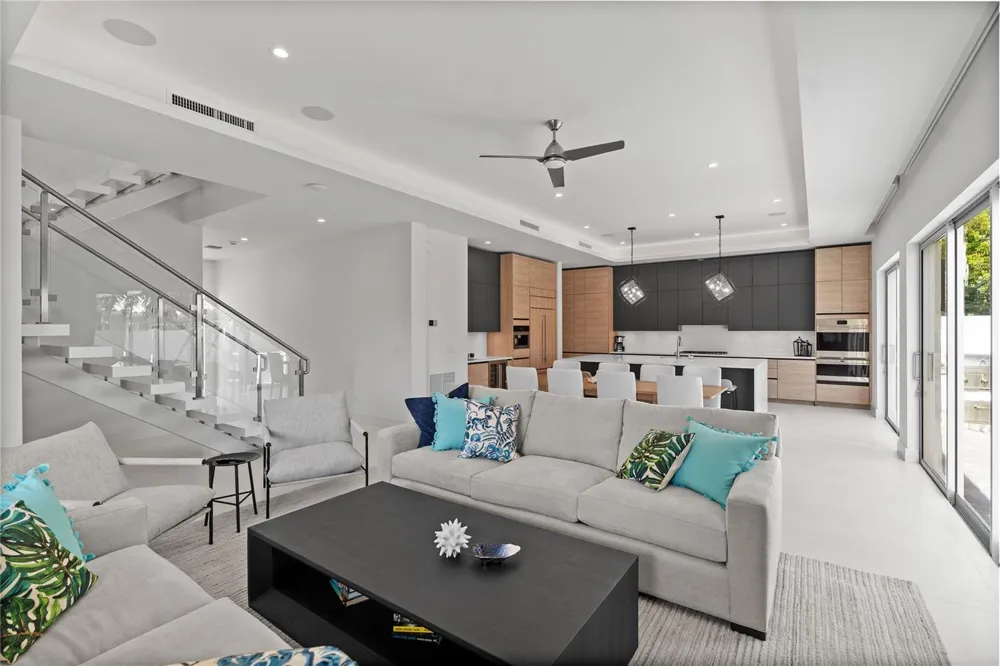 221 Shore Court Lauderdale By The Sea, FL 33308